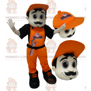 BIGGYMONKEY™ maskotkostume af mand i overalls og orange kasket.