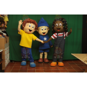 3 BIGGYMONKEY's mascotte van vrolijk uitziende kinderen met