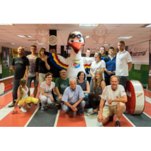Witte ooievaar met kleurrijke vleugels BIGGYMONKEY™