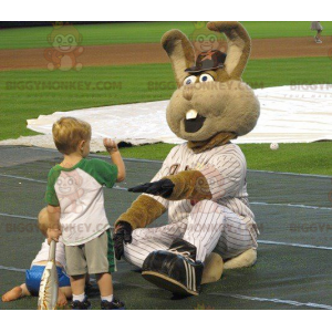 BIGGYMONKEY™ Mascot Costume Brown Giant Rabbit In Baseball