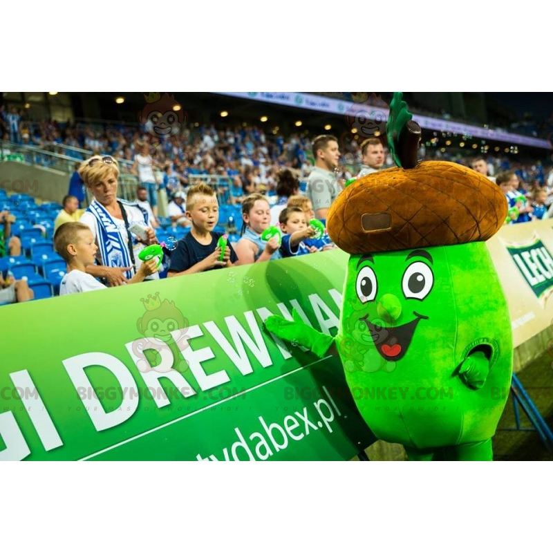 Kæmpe brunt og grønt agern BIGGYMONKEY™ maskotkostume. Acorn kostume - Vegetabilske maskot - BIGGYMONKEY_07026 - BiggyMonkey.com