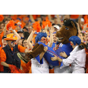 BIGGYMONKEY™ maskotkostume af brun hest i blåt outfit -