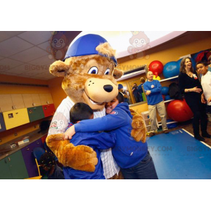 Kostium maskotka brunatny miś BIGGYMONKEY™ z czapką -