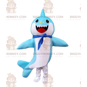 Blå og hvid haj kostume med et tørklæde om halsen -