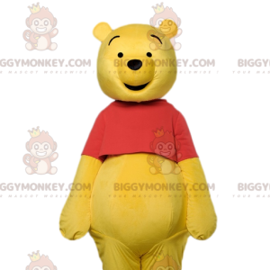 Winnie the Pooh BIGGYMONKEY™ maskotkostume og rød T-shirt -