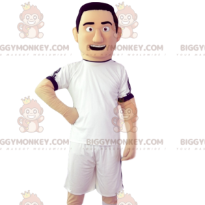 BIGGYMONKEY™ jalkapalloilijan maskottiasu valkoisella jerseyllä