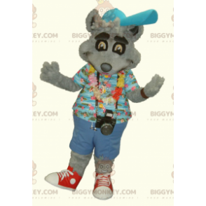 BIGGYMONKEY™ maskotkostyme, grå vaskebjørn i ferieantrekk - Skogsdyr - BIGGYMONKEY_01673 - BiggyMonkey.com