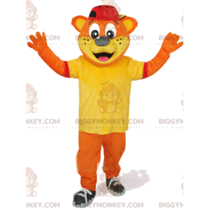 Orange björn BIGGYMONKEY™ maskotdräkt med gul t-shirt och röd