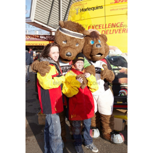 2 BIGGYMONKEY™s brown bear mascot in sportswear -