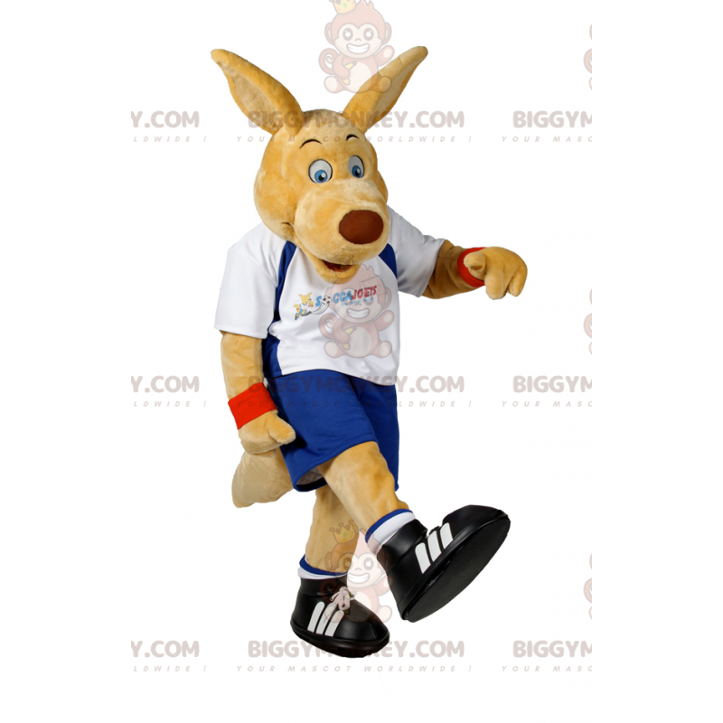 Kostým maskota BIGGYMONKEY™ Béžový pes ve fotbalovém oblečení – Kostým maskota BIGGYMONKEY™ Béžový pes ve fotbalovém oblečení –