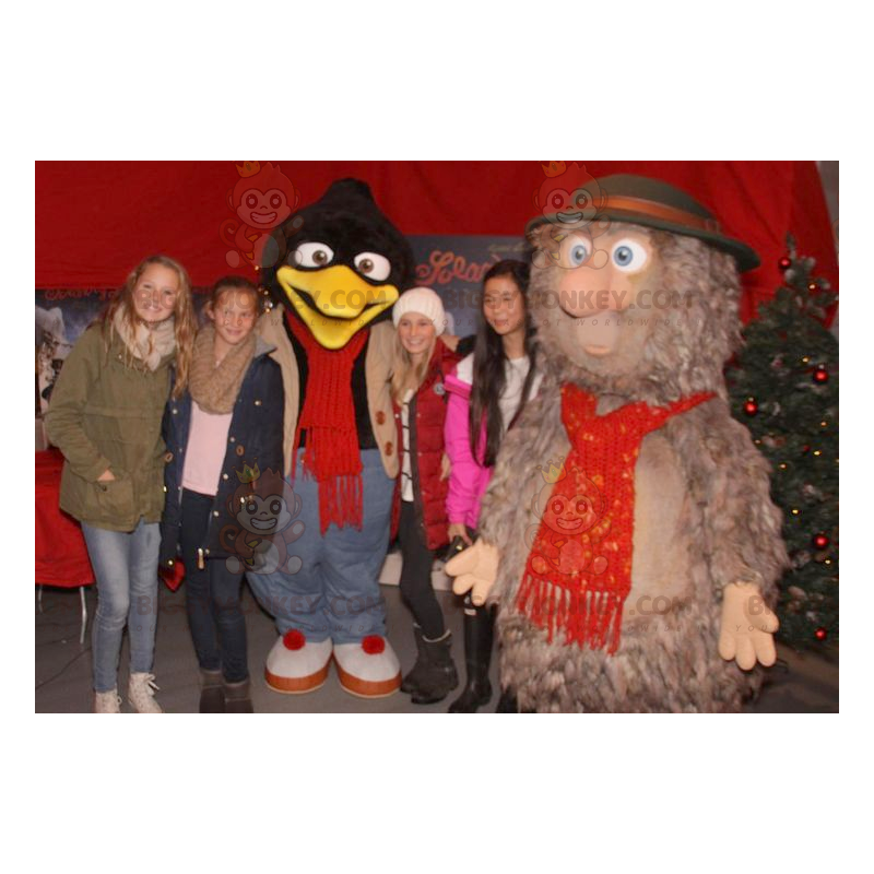 2 BIGGYMONKEY™s maskot en pingvin og en pelsbrun yeti - Fiskemaskotter - BIGGYMONKEY_01882 - BiggyMonkey.com