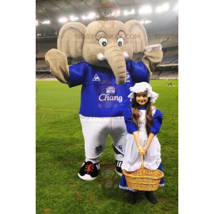 Στολή μασκότ BIGGYMONKEY™ Big Grey Elephant με αθλητικά ρούχα -