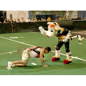 BIGGYMONKEY™ Mascot Costume Beige & Black Tiger In Sportswear –