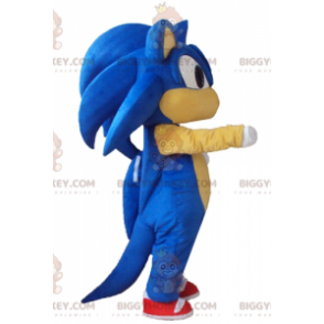 Kuuluisan videopelin Sonicin Blue Hedgehogin maskottiasu