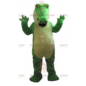 Velmi působivý kostým baculatého zelenobílého krokodýla
