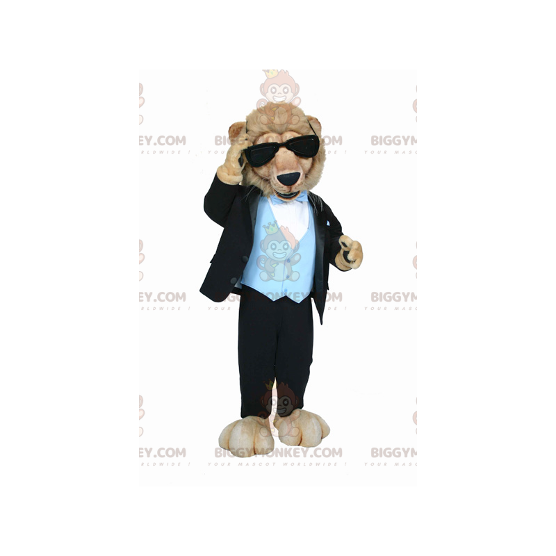 Traje de mascote do leão BIGGYMONKEY™ vestido com um traje Traje de mascote do leão BIGGYMONKEY™ vestido com um traje