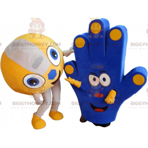 2 supporters maskot BIGGYMONKEY™s en boll och en supporters hand - Maskot av objekt - BIGGYMONKEY_05955 - BiggyMonkey.com