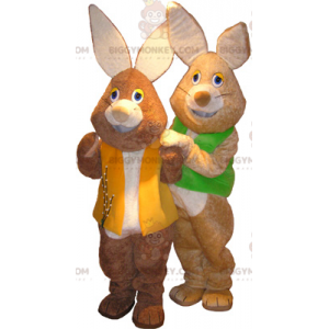 2 BIGGYMONKEY™s maskot av brune og hvite kaniner med fargede vester - Kanin maskot - BIGGYMONKEY_06204 - BiggyMonkey.com